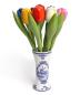 Preview: Tulpenstrauß aus Holz in einer holländischen Keramik Vase - 9 handbemalte Holztulpen, 34 cm hoch, Multicolor, Holzblumen Deko, Made in Holland